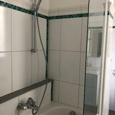 Apartment Modern Huttenstrasse *